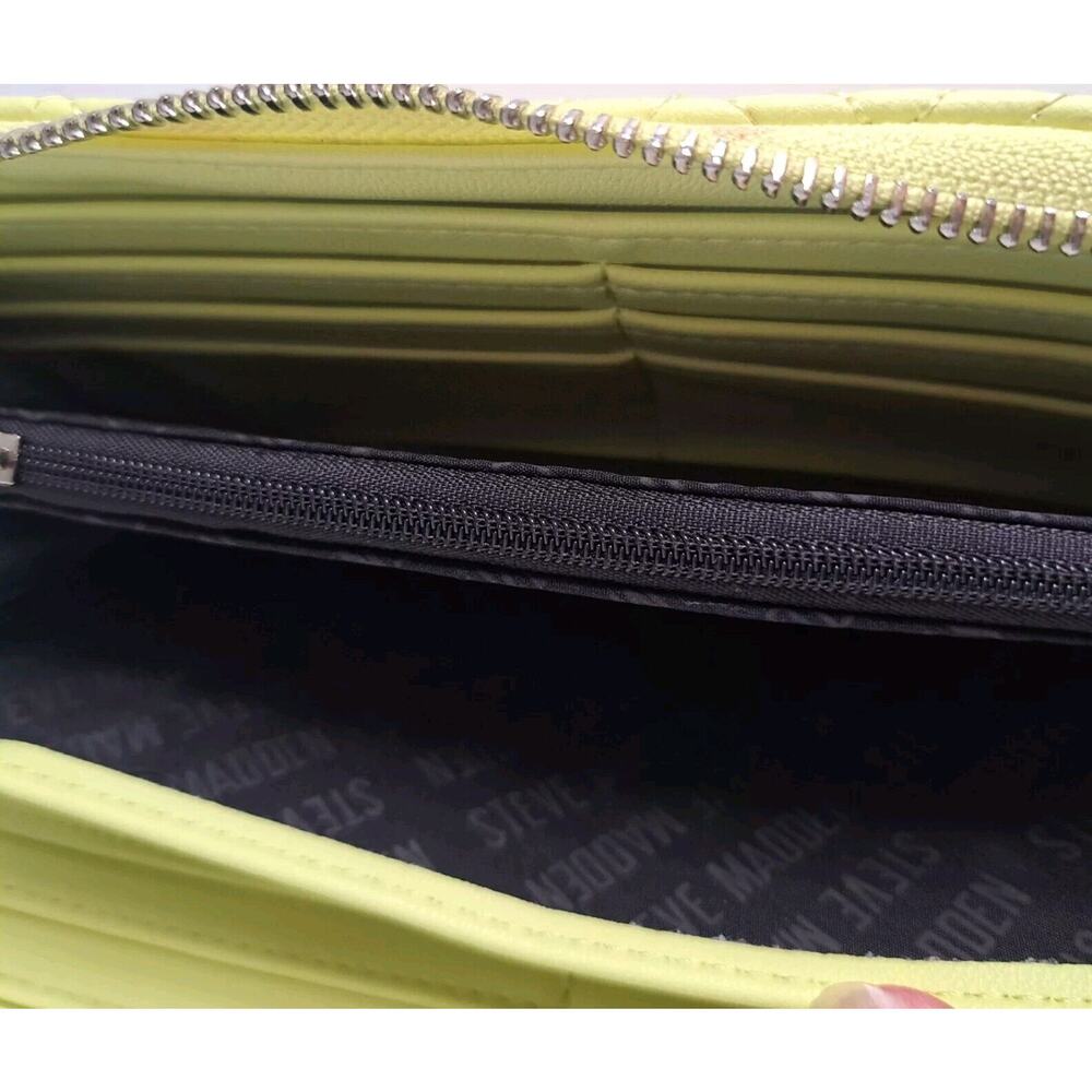 Steve Madden Zip Around Clutch Wallet Wristlet Quilted Yellow Multicompartment - Picture 8 of 9